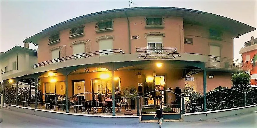 Hotel Biancospino リミニ